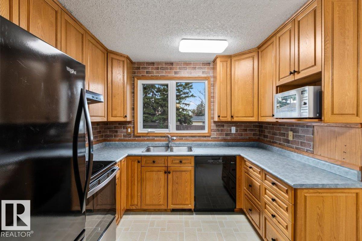17 Garnet Cr Property Photo 16