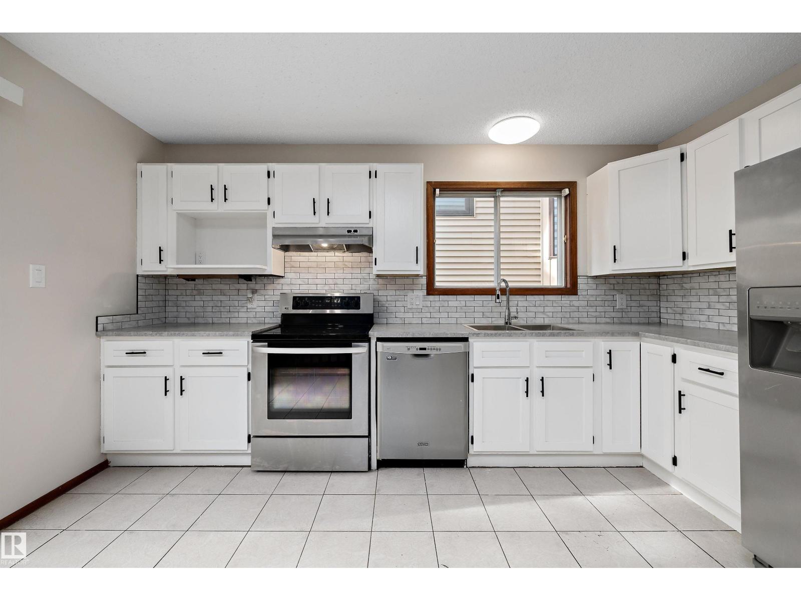 18923 82 Av Nw Property Photo 15