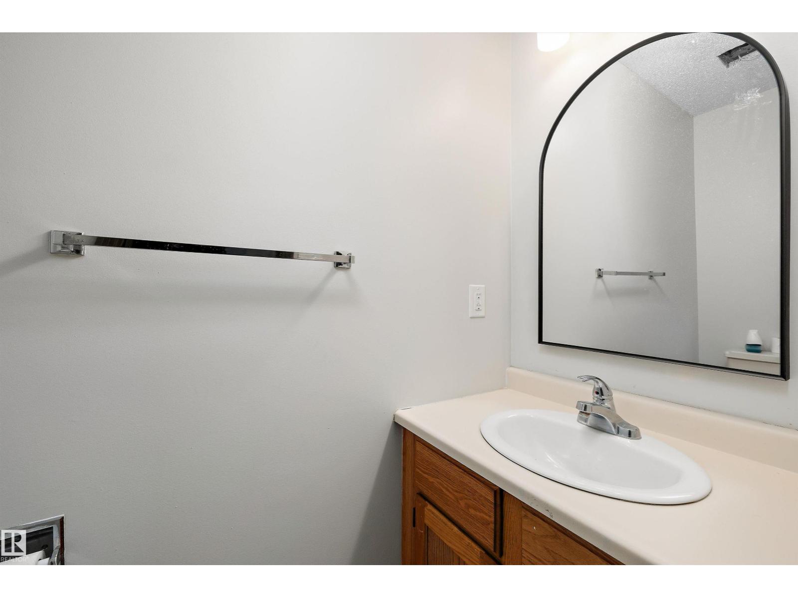 18923 82 Av Nw Property Photo 23