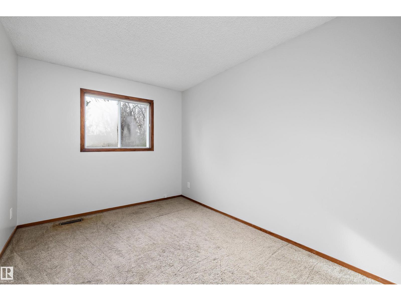 18923 82 Av Nw Property Photo 26