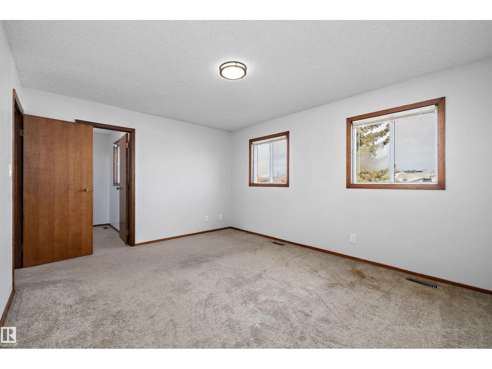 18923 82 Av Nw Property Photo 35