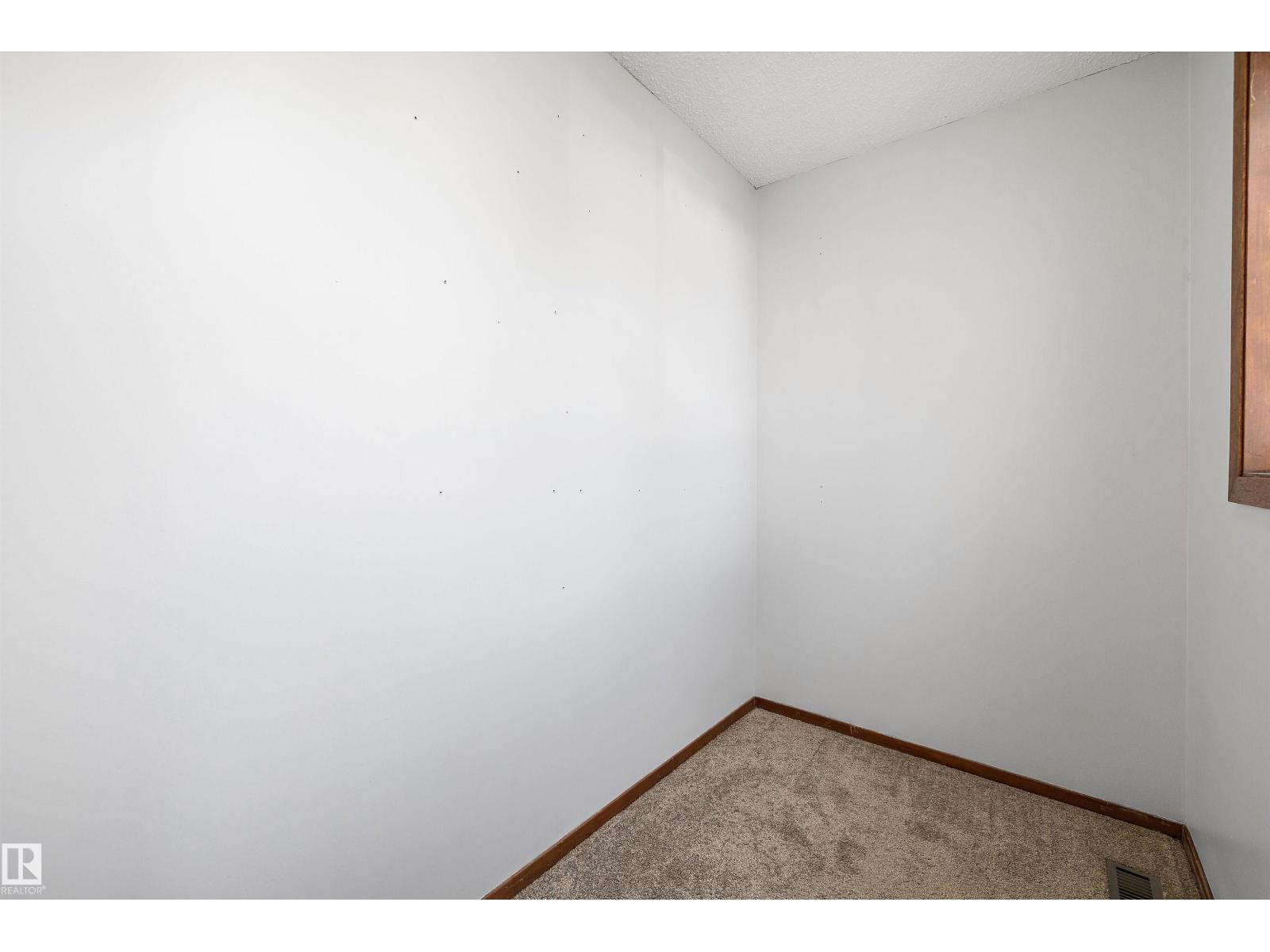 18923 82 Av Nw Property Photo 36