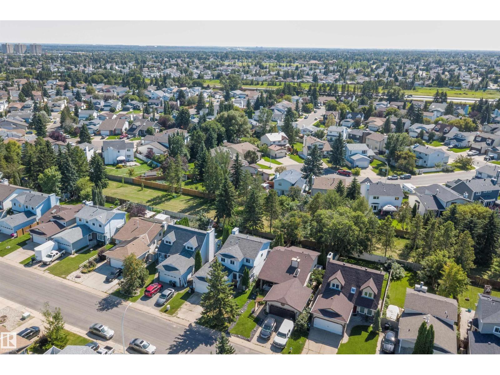 18923 82 Av Nw Property Photo 43