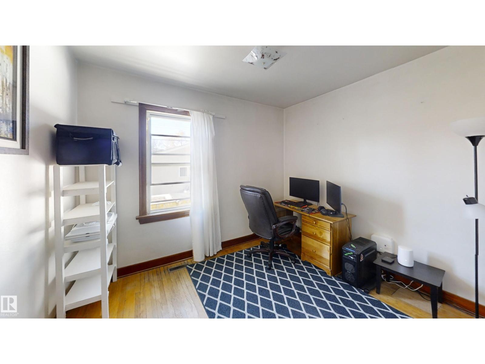 12230 95a St Nw Property Photo 8