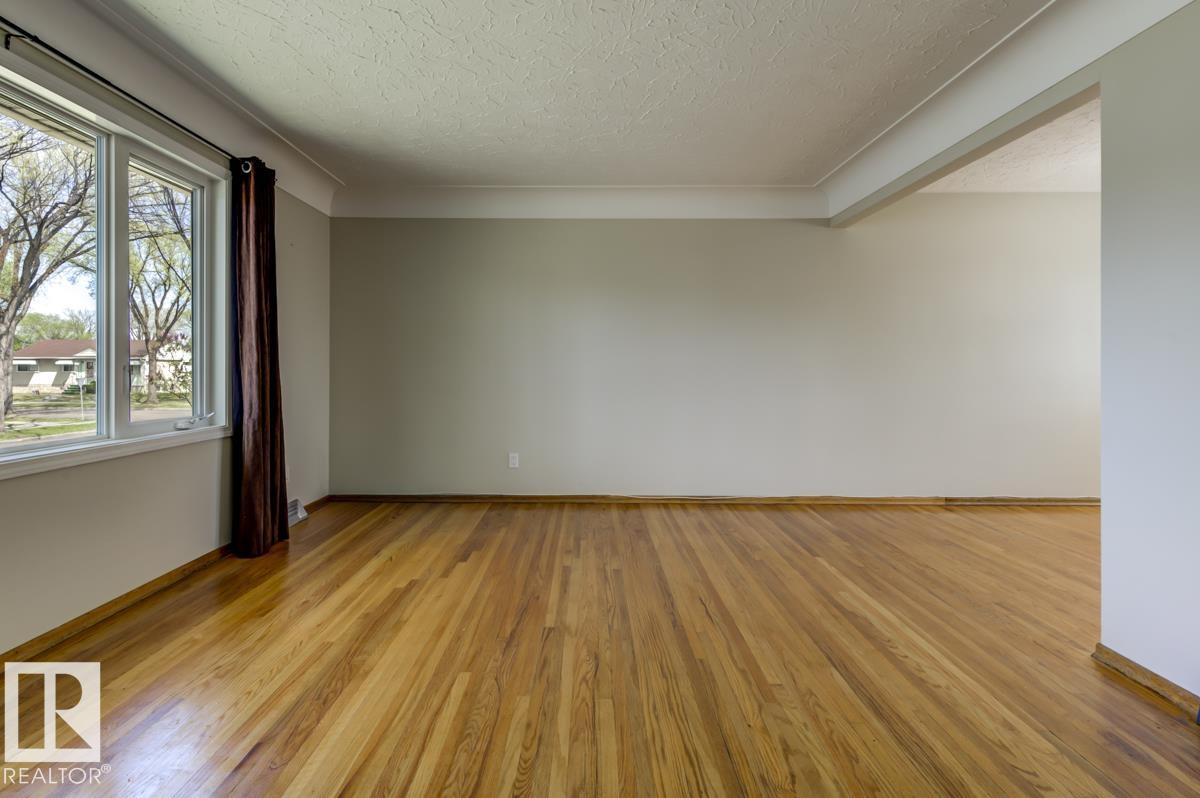 8511 64 Av Nw Property Photo 5