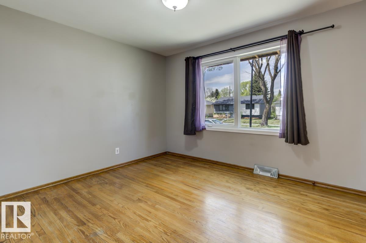 8511 64 Av Nw Property Photo 20