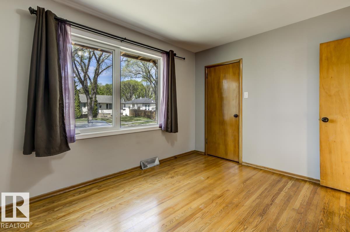 8511 64 Av Nw Property Photo 21