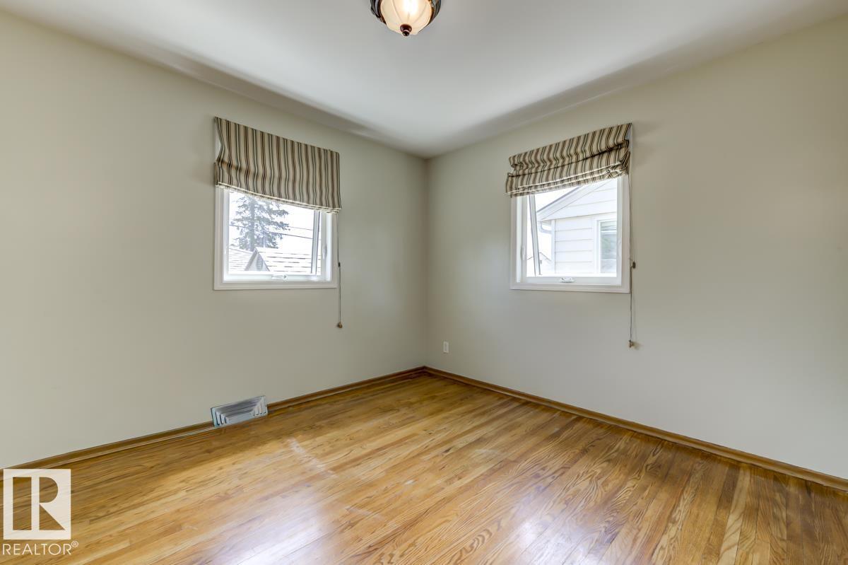 8511 64 Av Nw Property Photo 23