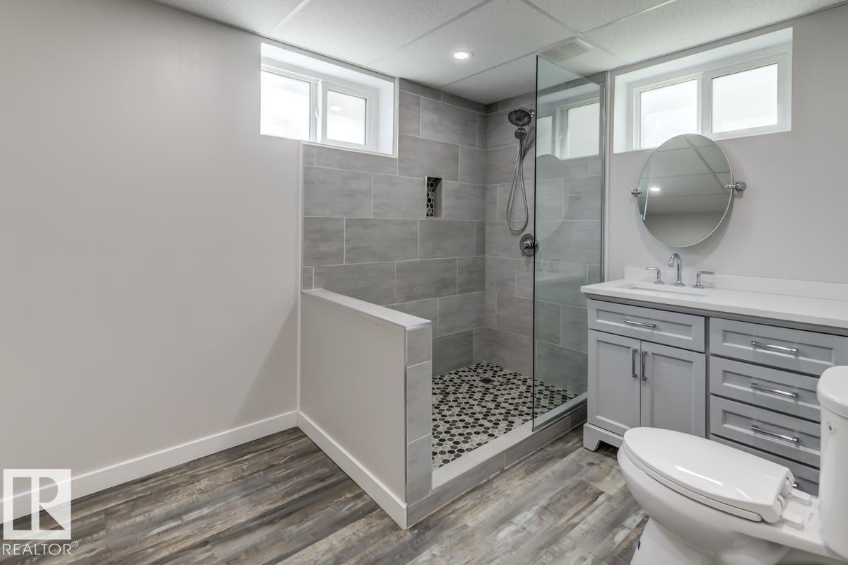 8511 64 Av Nw Property Photo 32