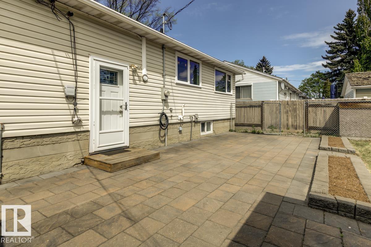 8511 64 Av Nw Property Photo 45