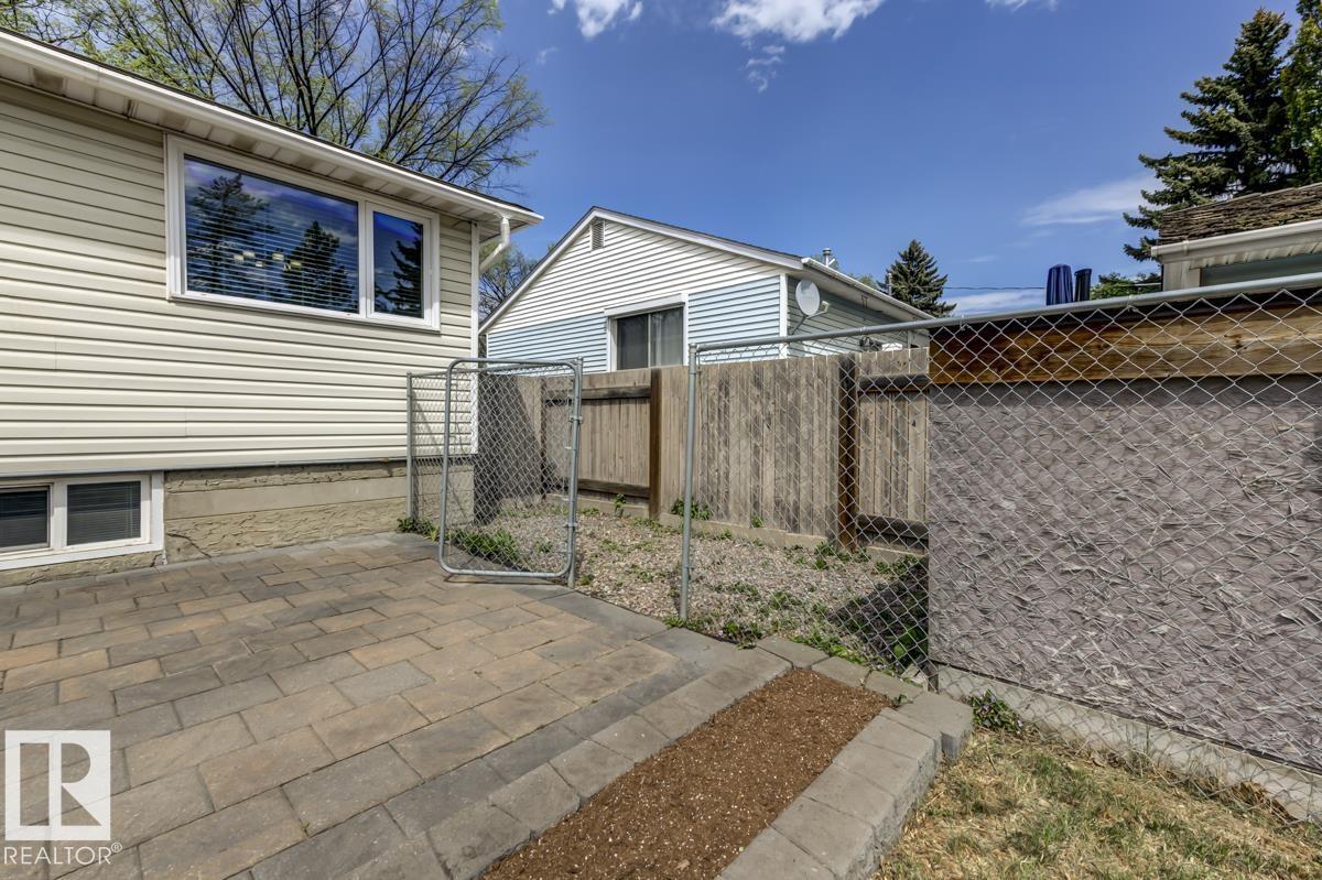 8511 64 Av Nw Property Photo 51