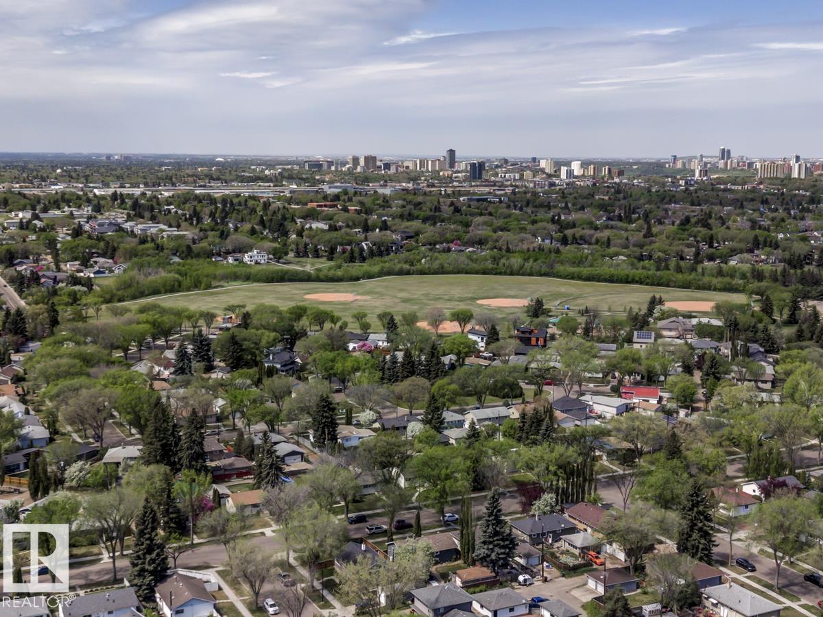 8511 64 Av Nw Property Photo 57