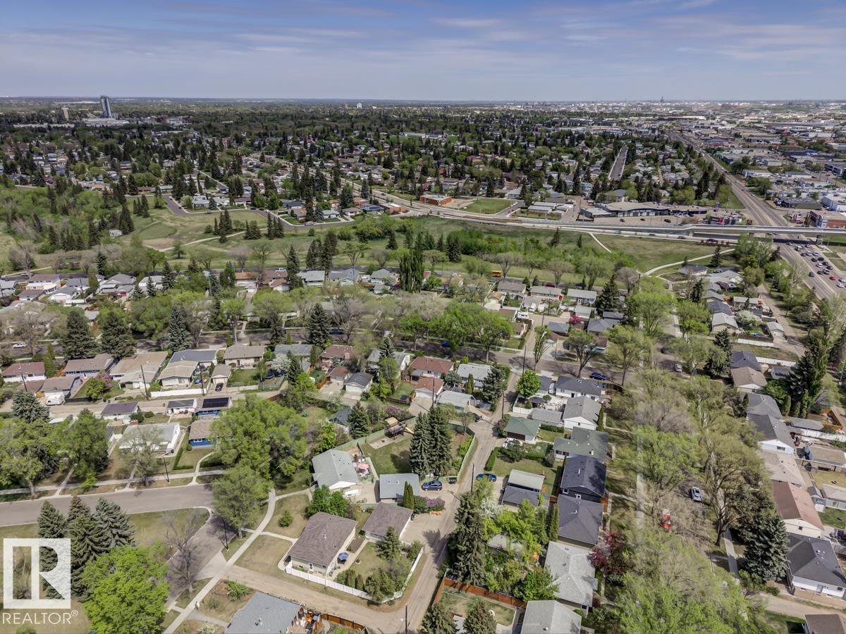 8511 64 Av Nw Property Photo 62