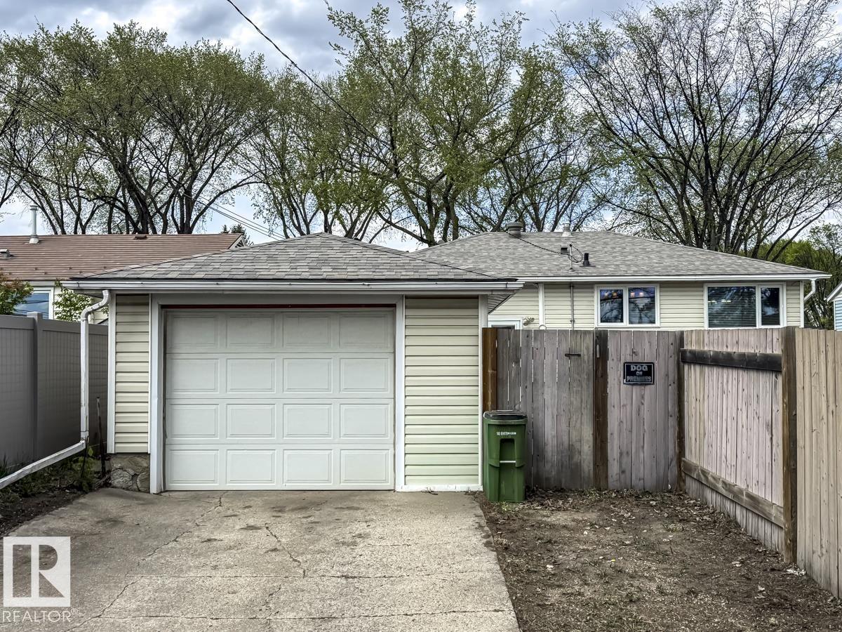 8511 64 Av Nw Property Photo 68