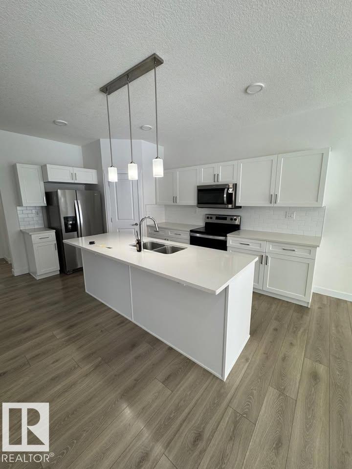 938 Daniels Loop Sw Property Photo 2