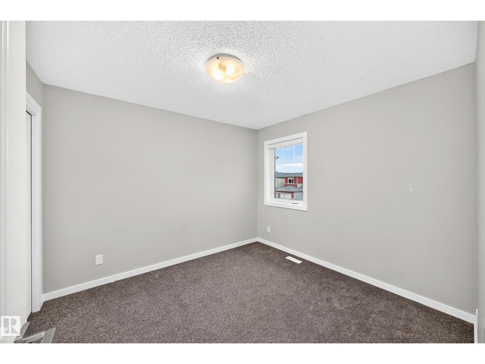 315 35 Av Nw Property Photo 28