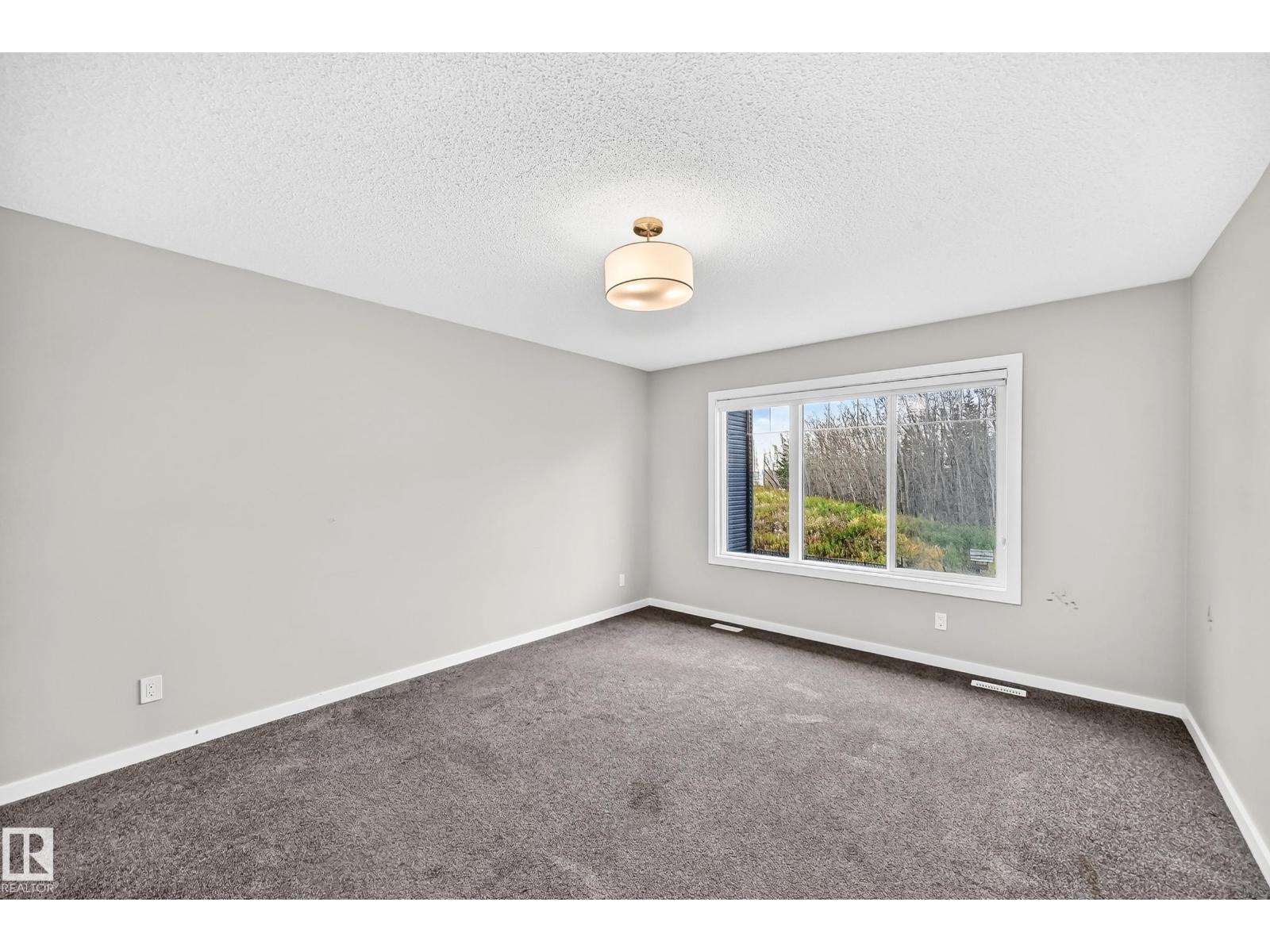 315 35 Av Nw Property Photo 29