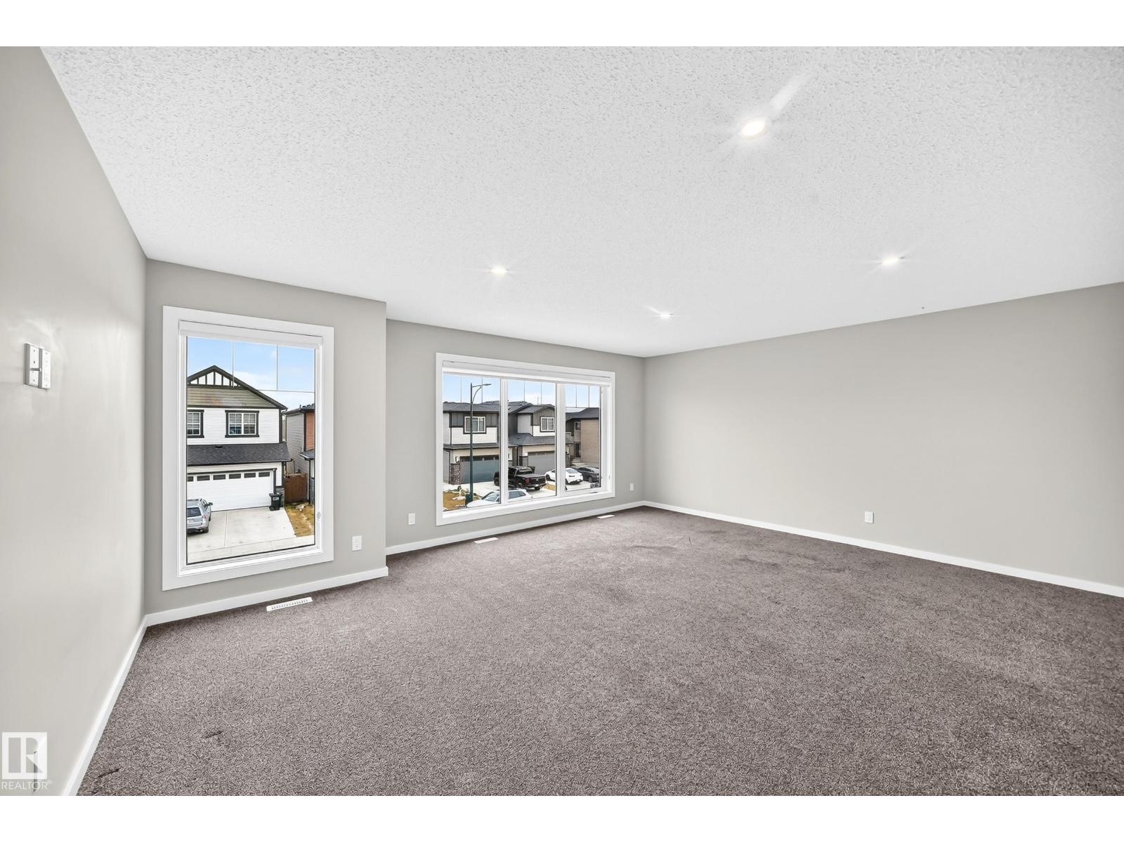 315 35 Av Nw Property Photo 30
