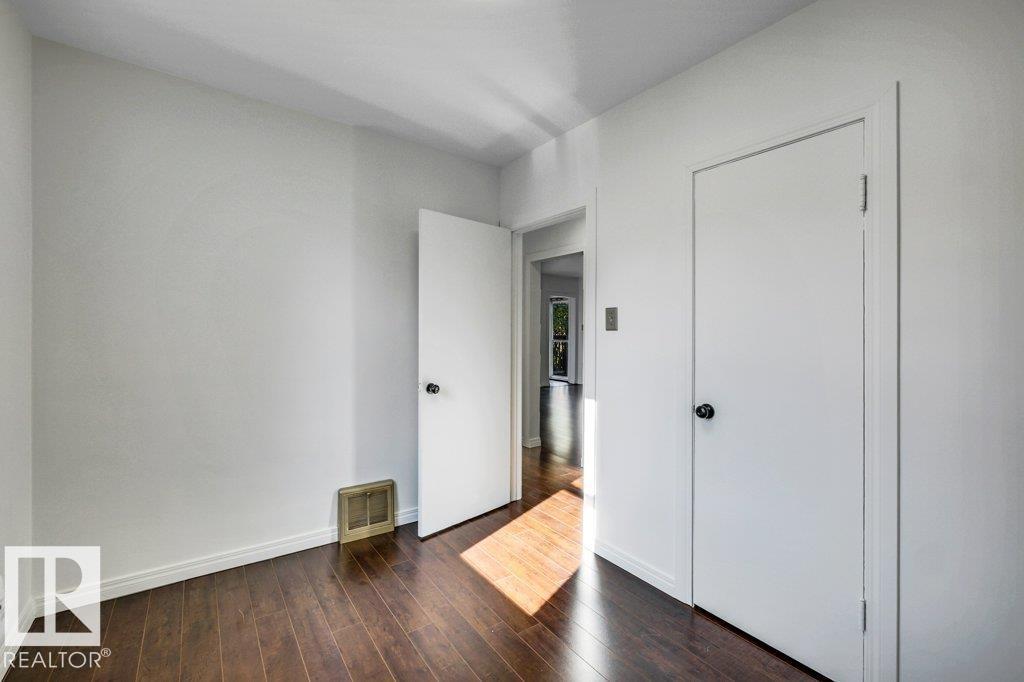 7747 79 Av Nw Property Photo 15