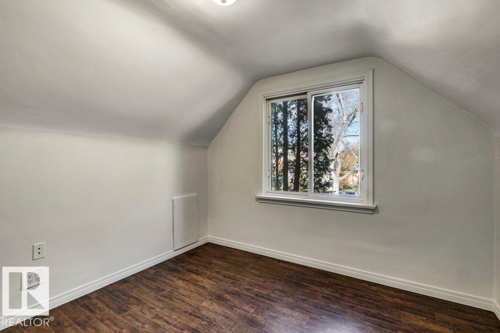 7747 79 Av Nw Property Photo 22