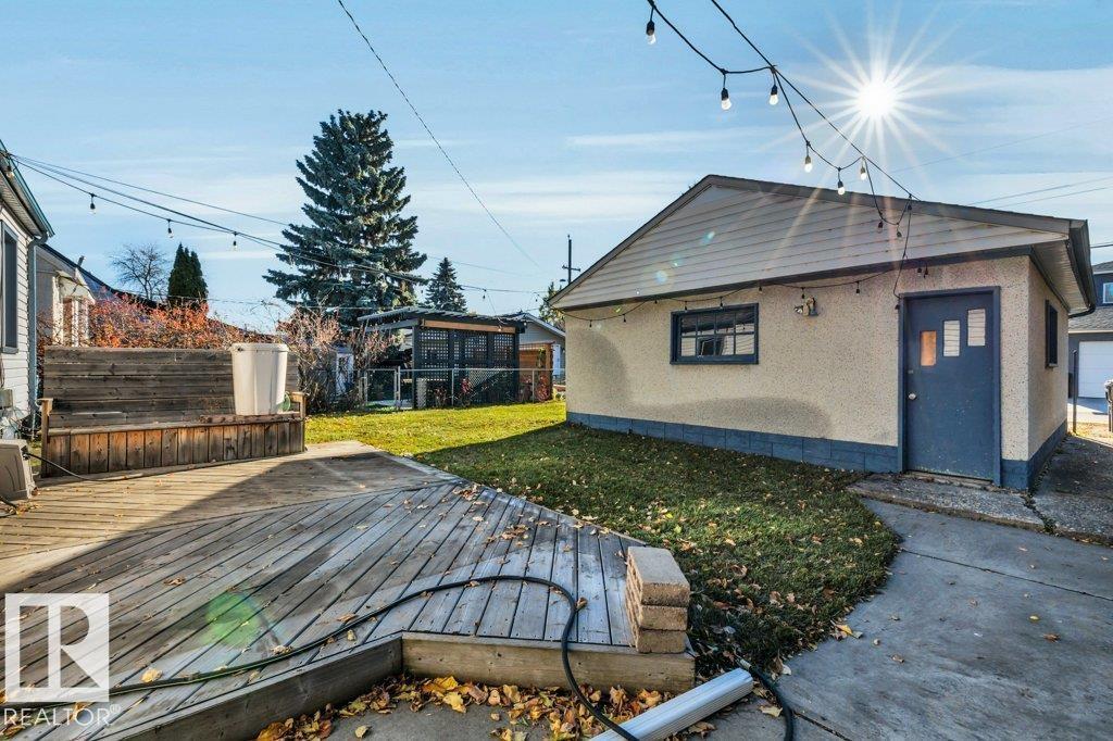 7747 79 Av Nw Property Photo 42
