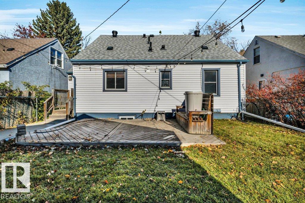 7747 79 Av Nw Property Photo 44