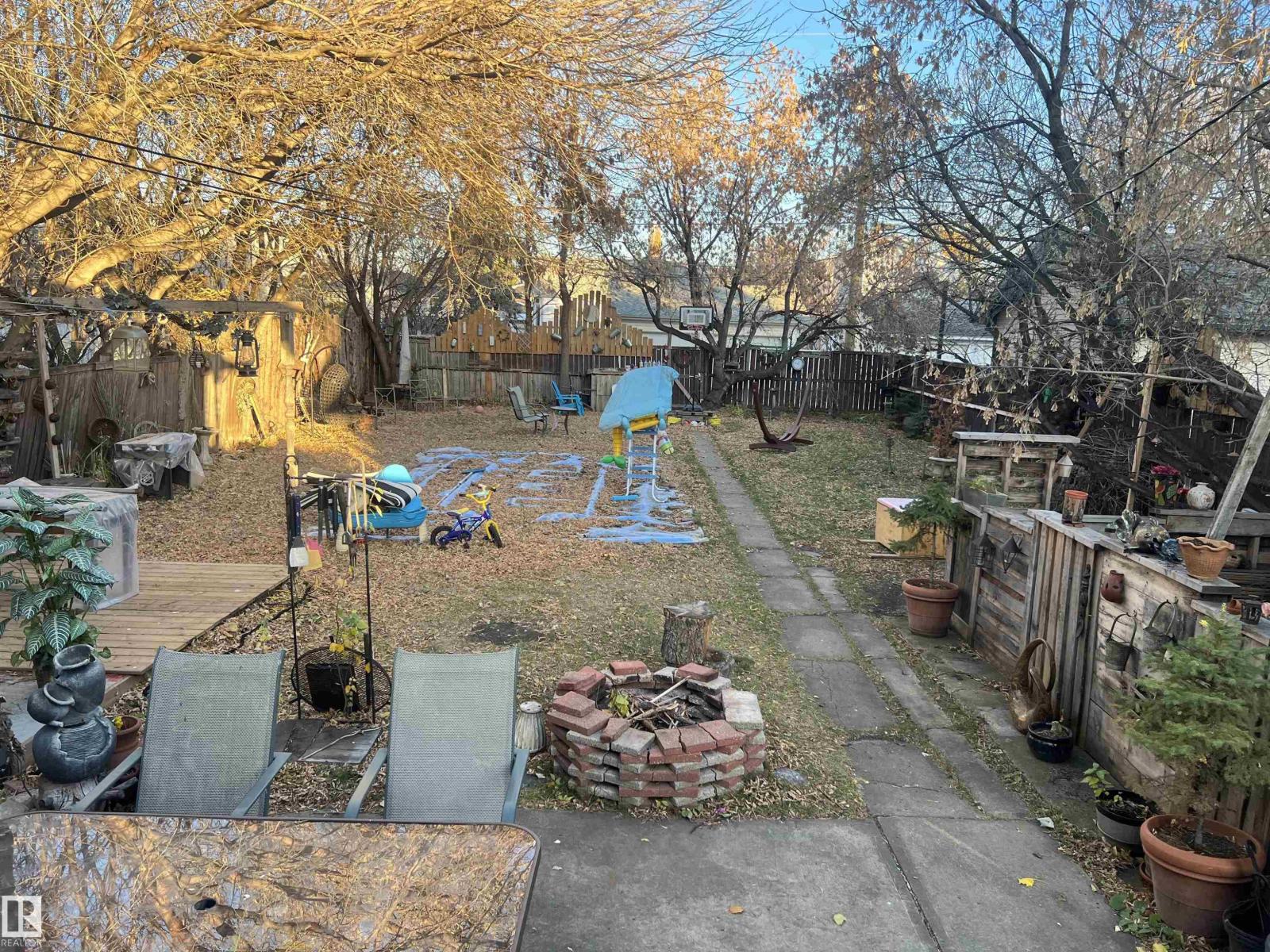 9715 161 St Nw Property Photo 7