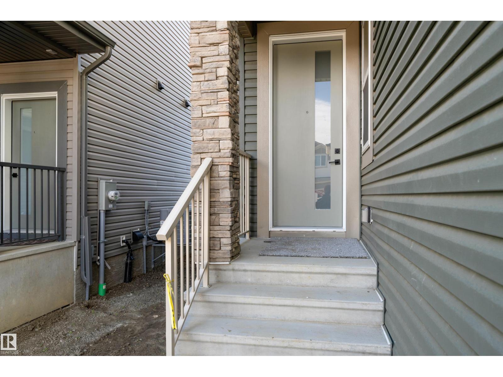 4319 36 St Property Photo 6