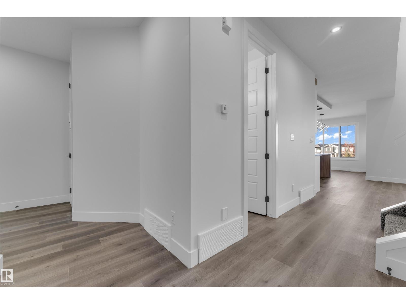 4319 36 St Property Photo 12