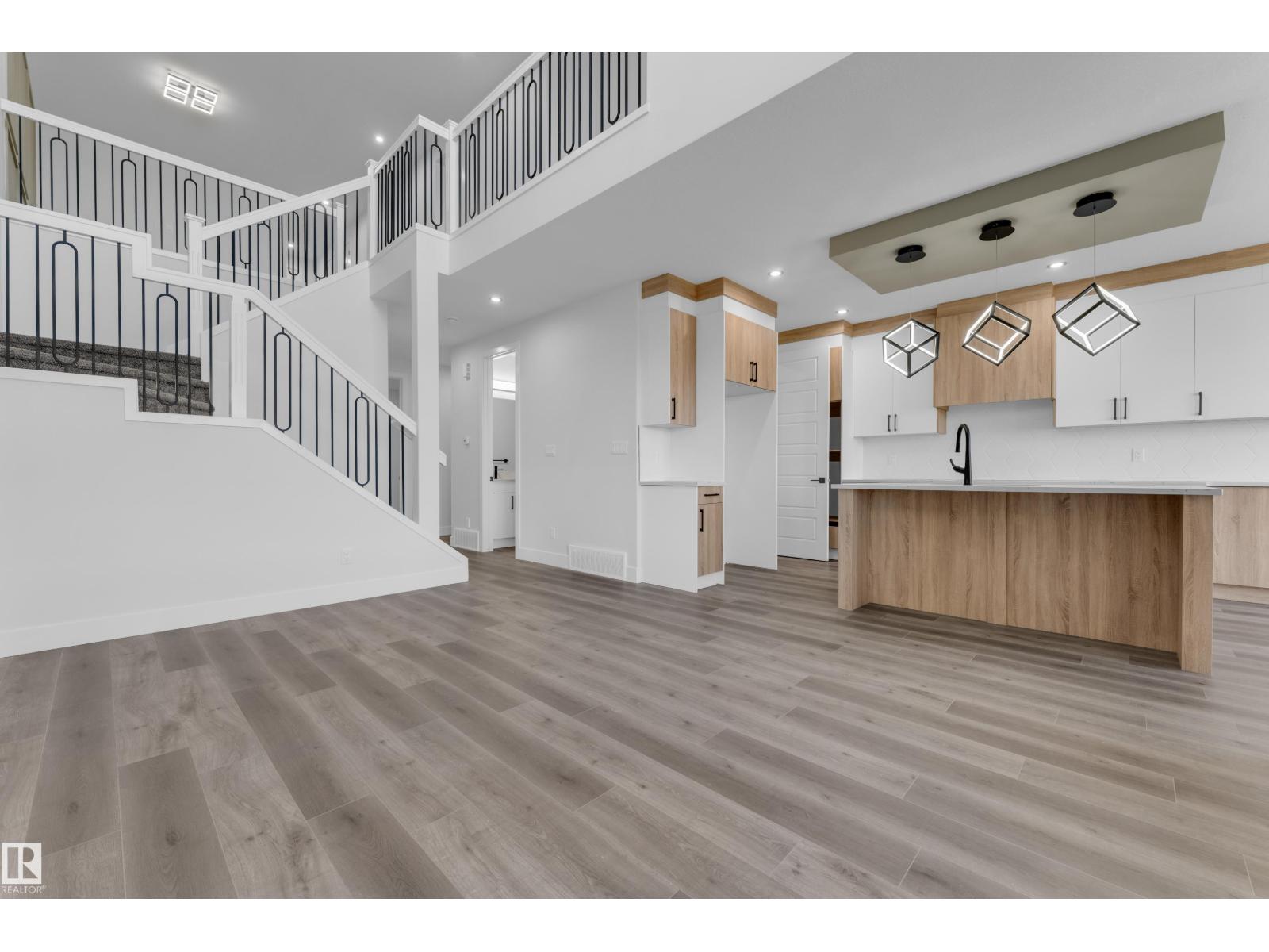 4319 36 St Property Photo 16