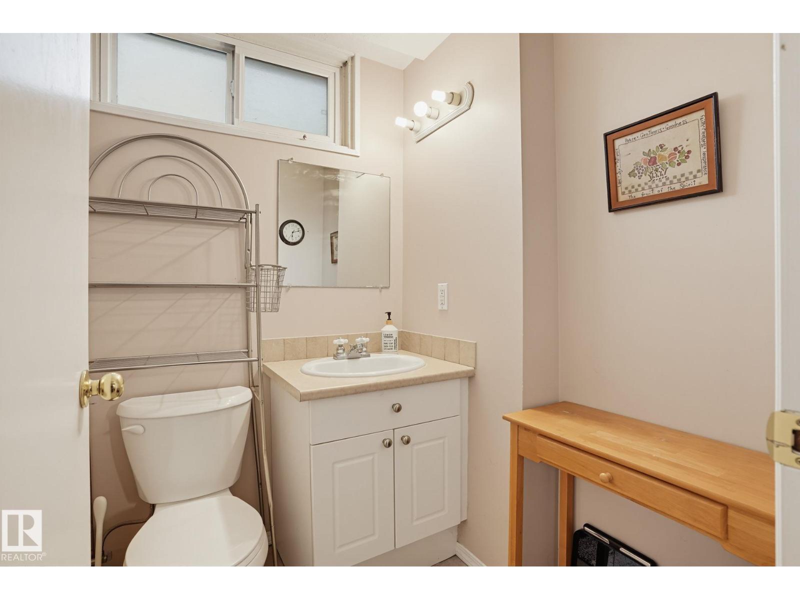 10542 161 St Nw Property Photo 24