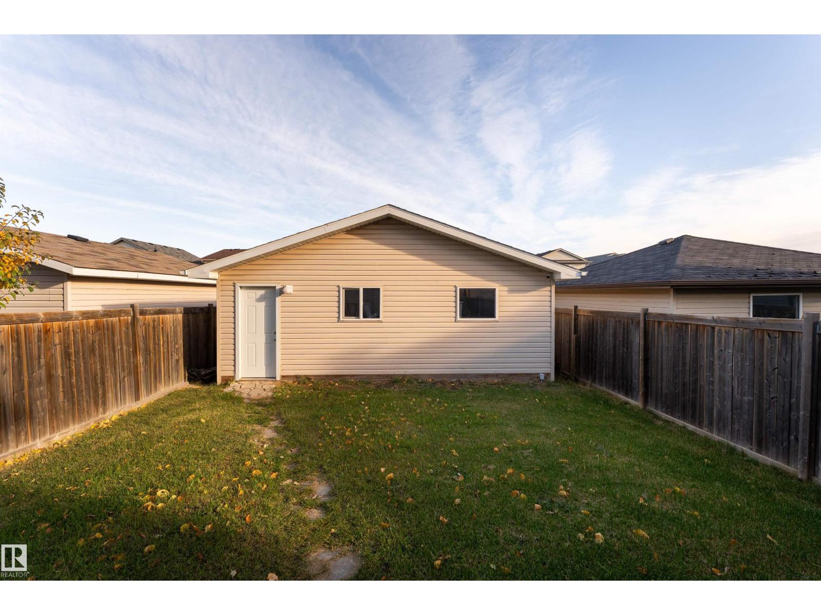 112 Brintnell Bv Nw Property Photo 32