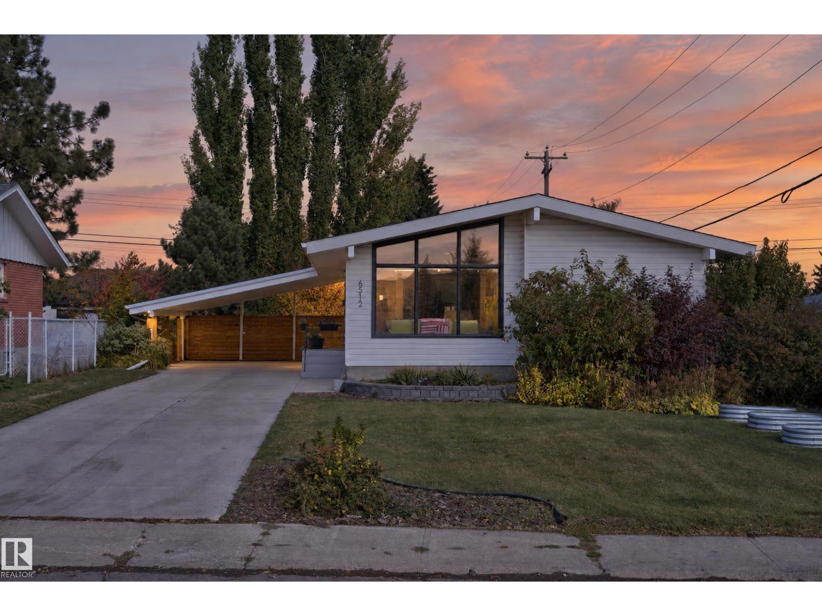 6512 94 Av Nw Property Photo 1