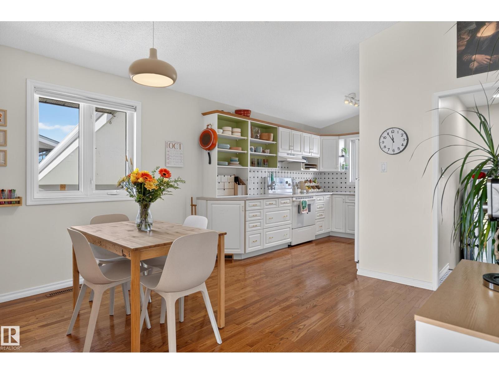 6512 94 Av Nw Property Photo 8