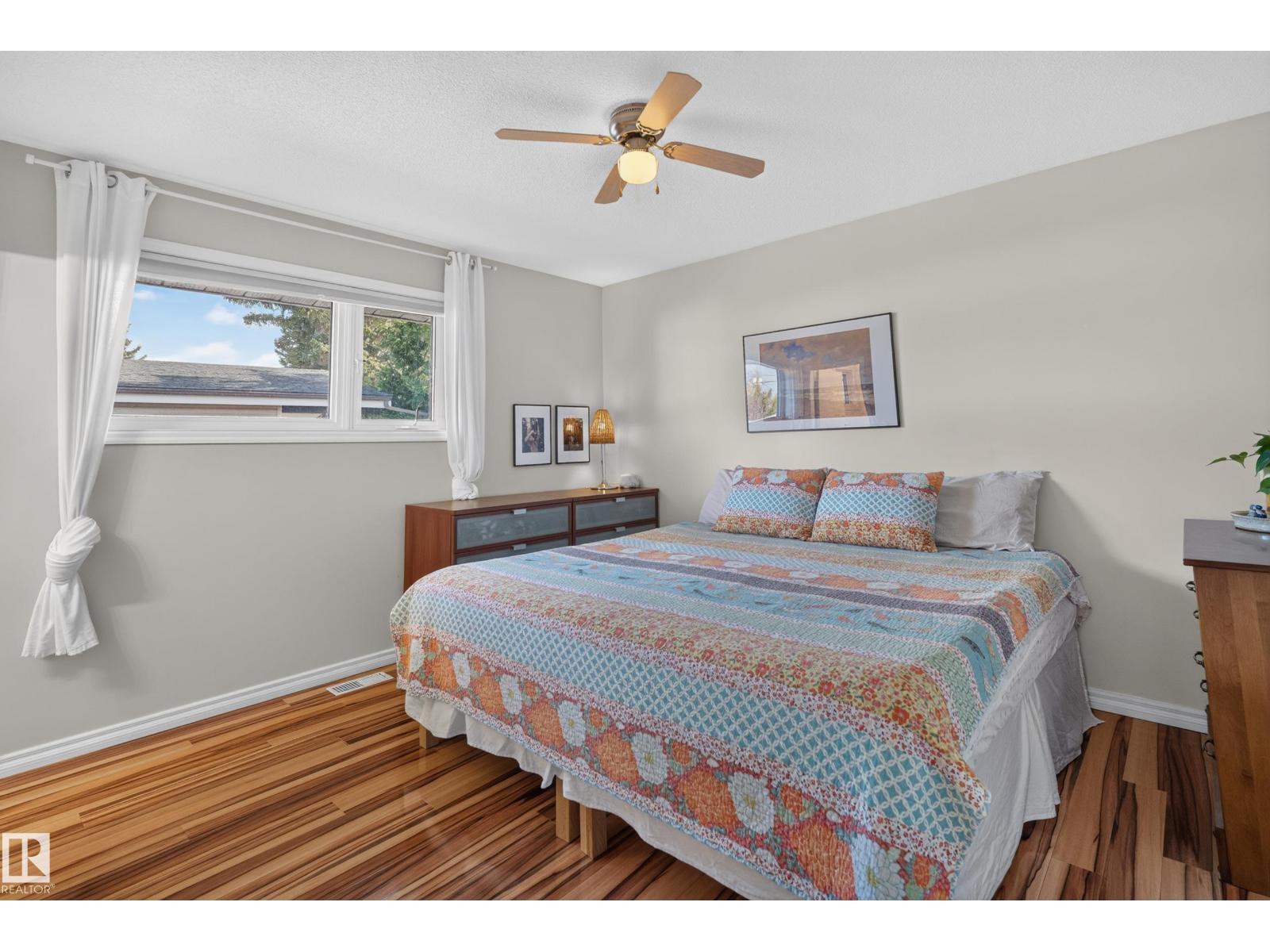 6512 94 Av Nw Property Photo 16