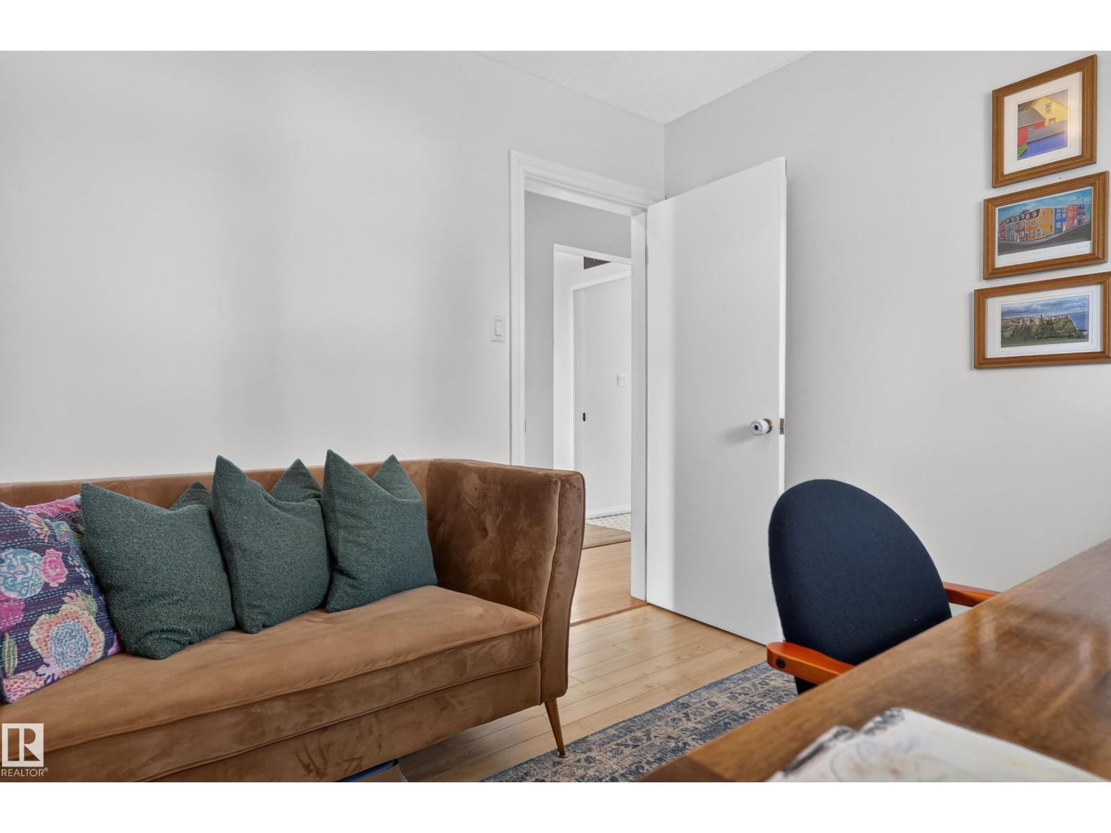 6512 94 Av Nw Property Photo 20