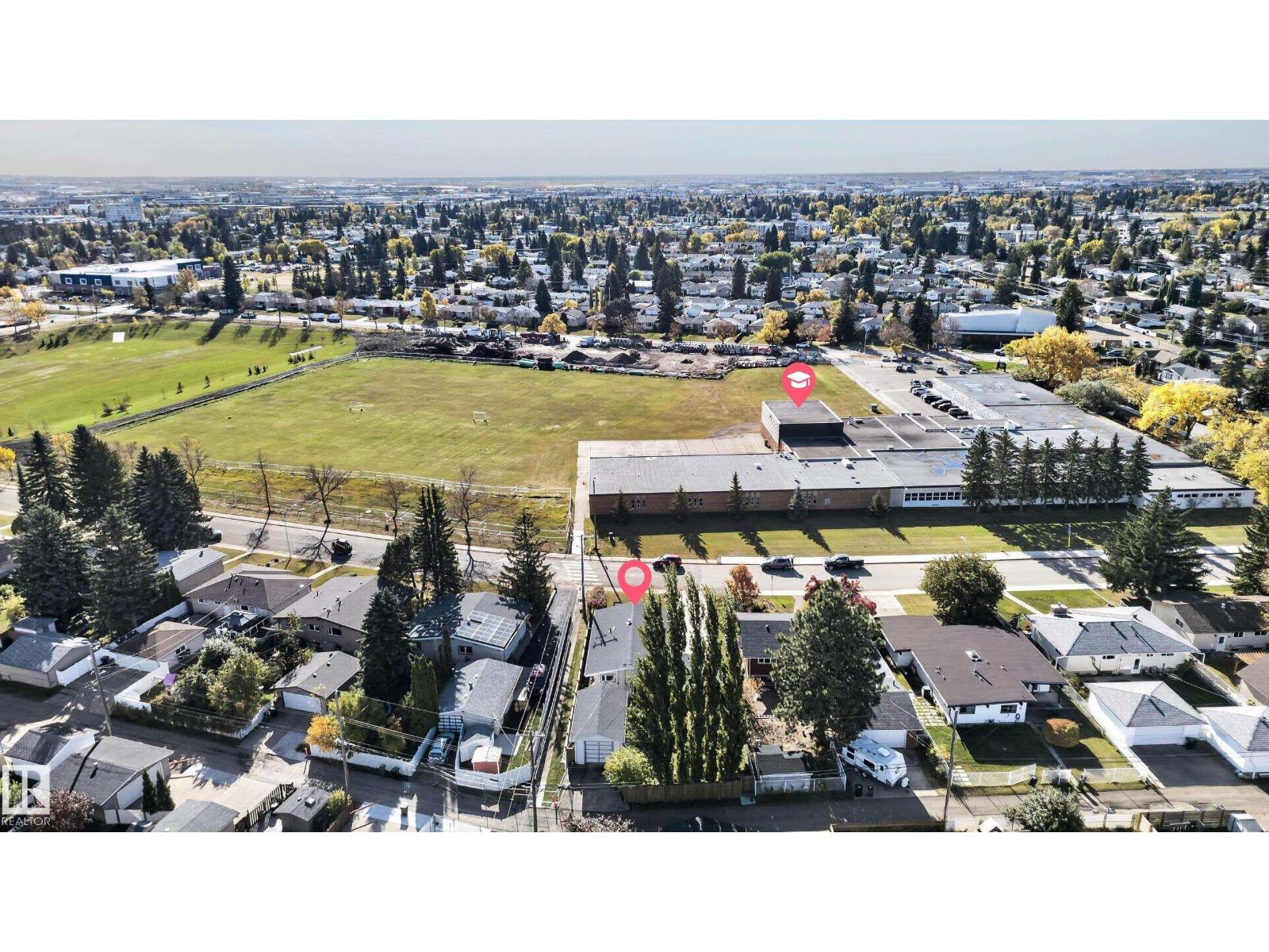 6512 94 Av Nw Property Photo 45