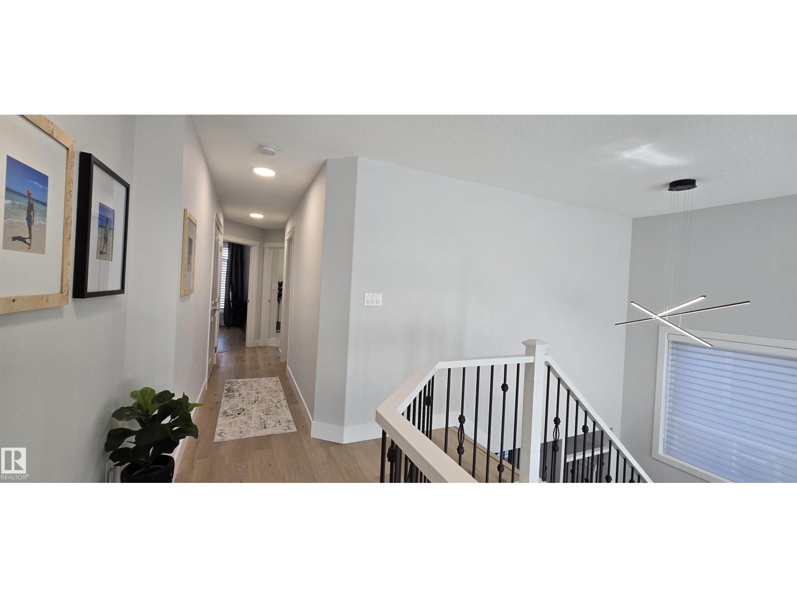 15883 13 Av Sw Property Photo 27