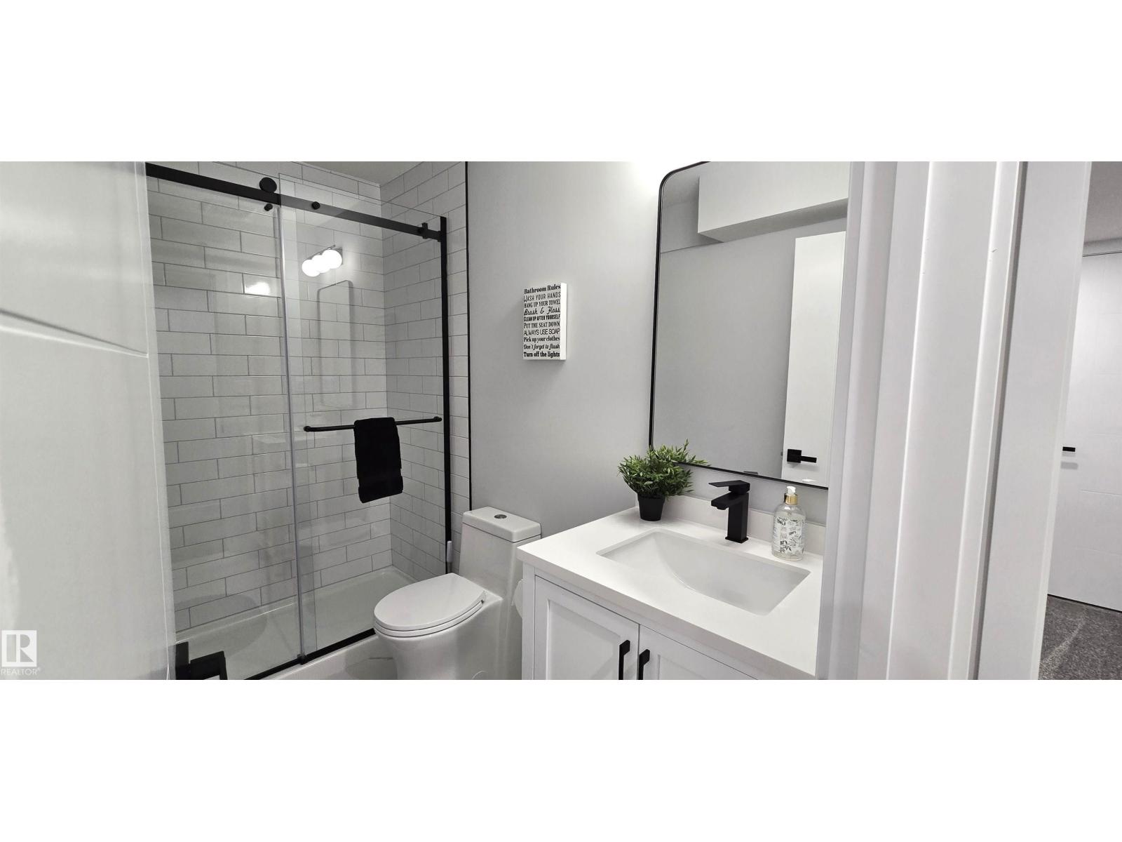 15883 13 Av Sw Property Photo 40