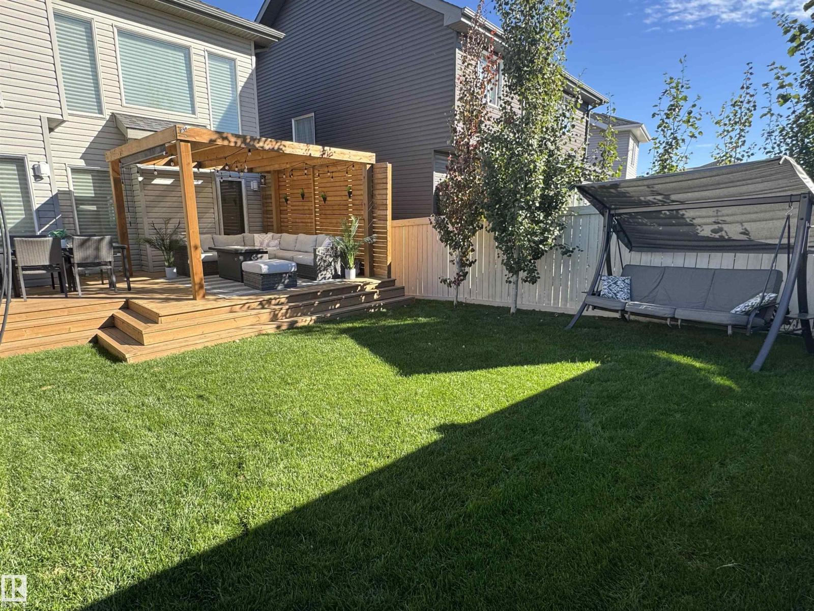 15883 13 Av Sw Property Photo 45