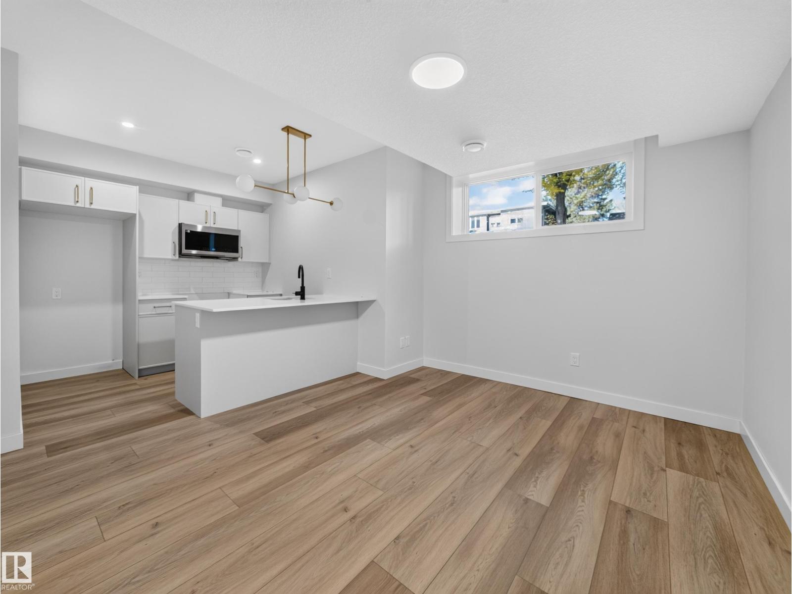 10985 130 St Nw Property Photo 22