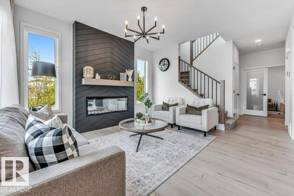 6921 54 Av Property Photo 10