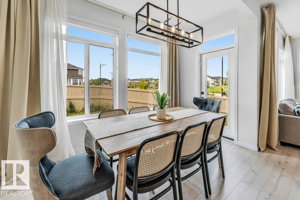 6921 54 Av Property Photo 15