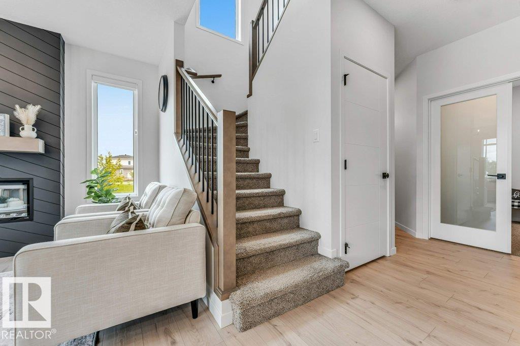 6921 54 Av Property Photo 19