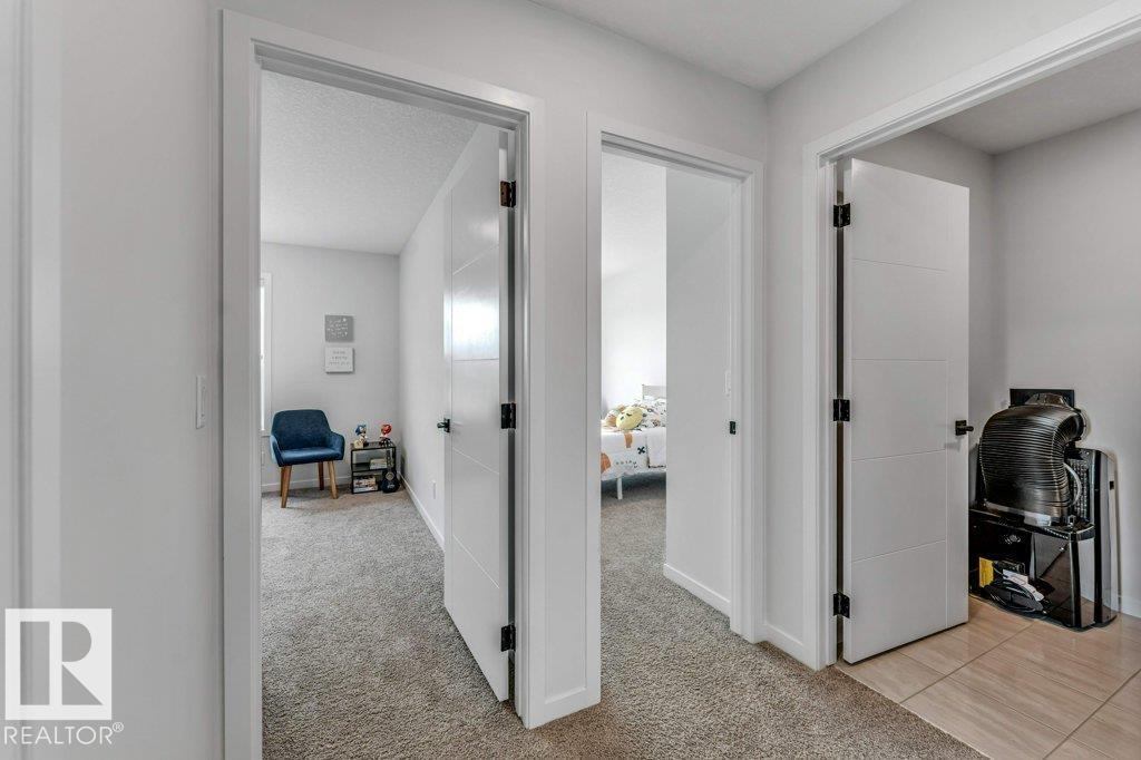 6921 54 Av Property Photo 29