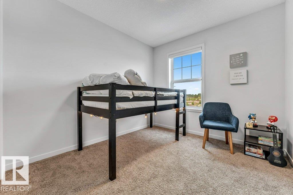 6921 54 Av Property Photo 34