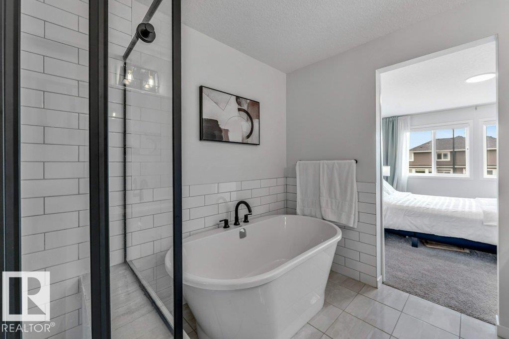 6921 54 Av Property Photo 38