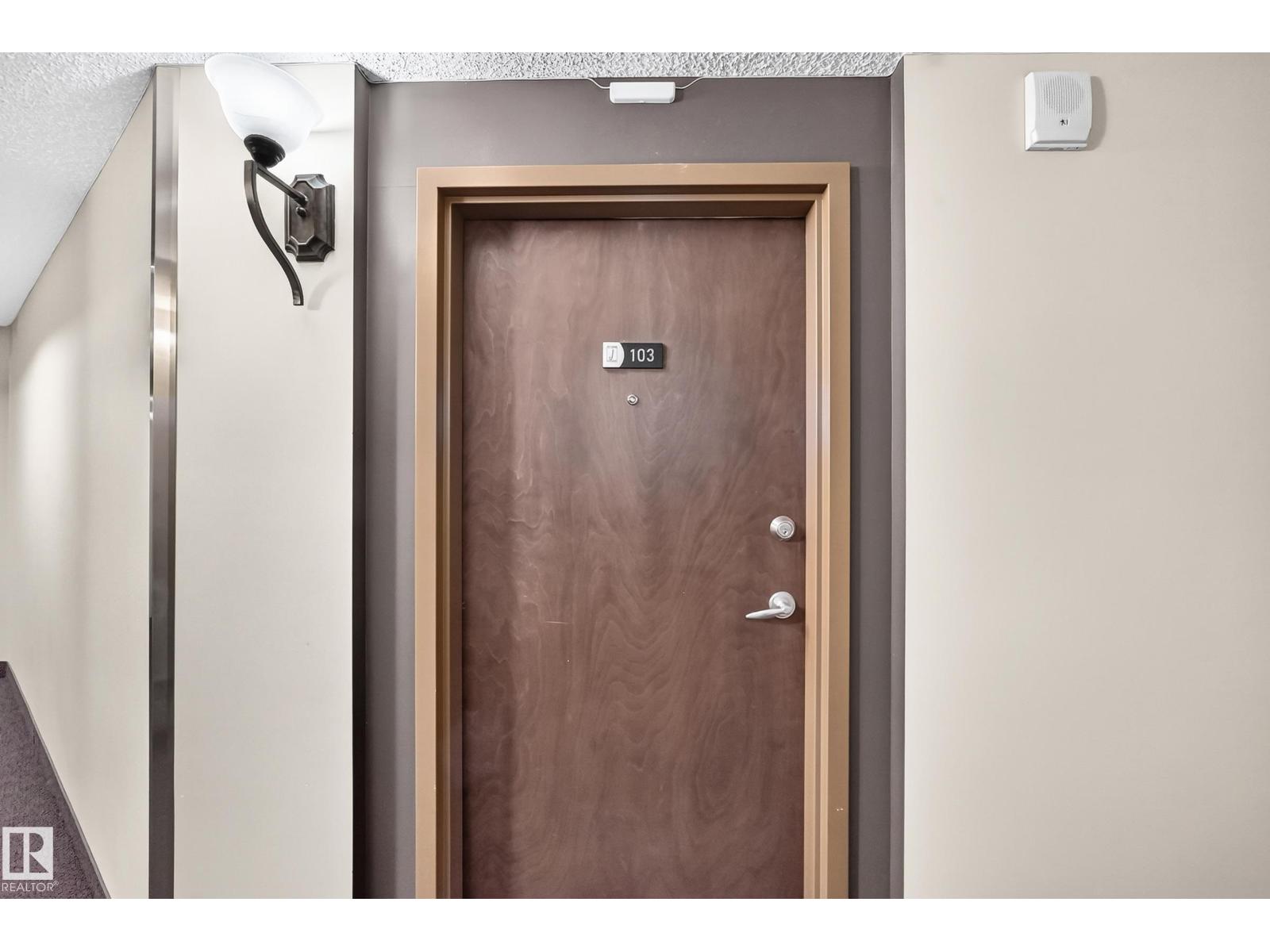 #103 9020 Jasper Av Nw Property Photo 4