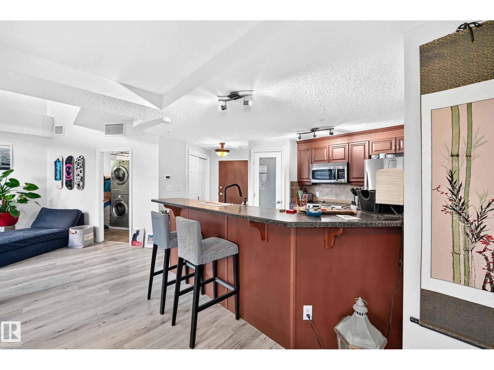 #103 9020 Jasper Av Nw Property Photo 10