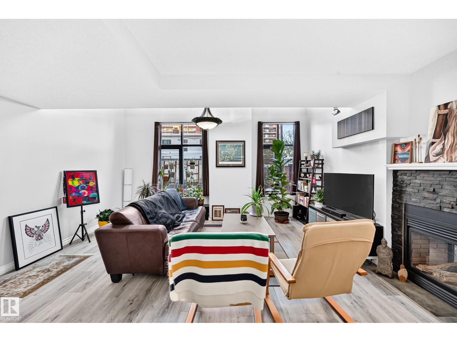 #103 9020 Jasper Av Nw Property Photo 12